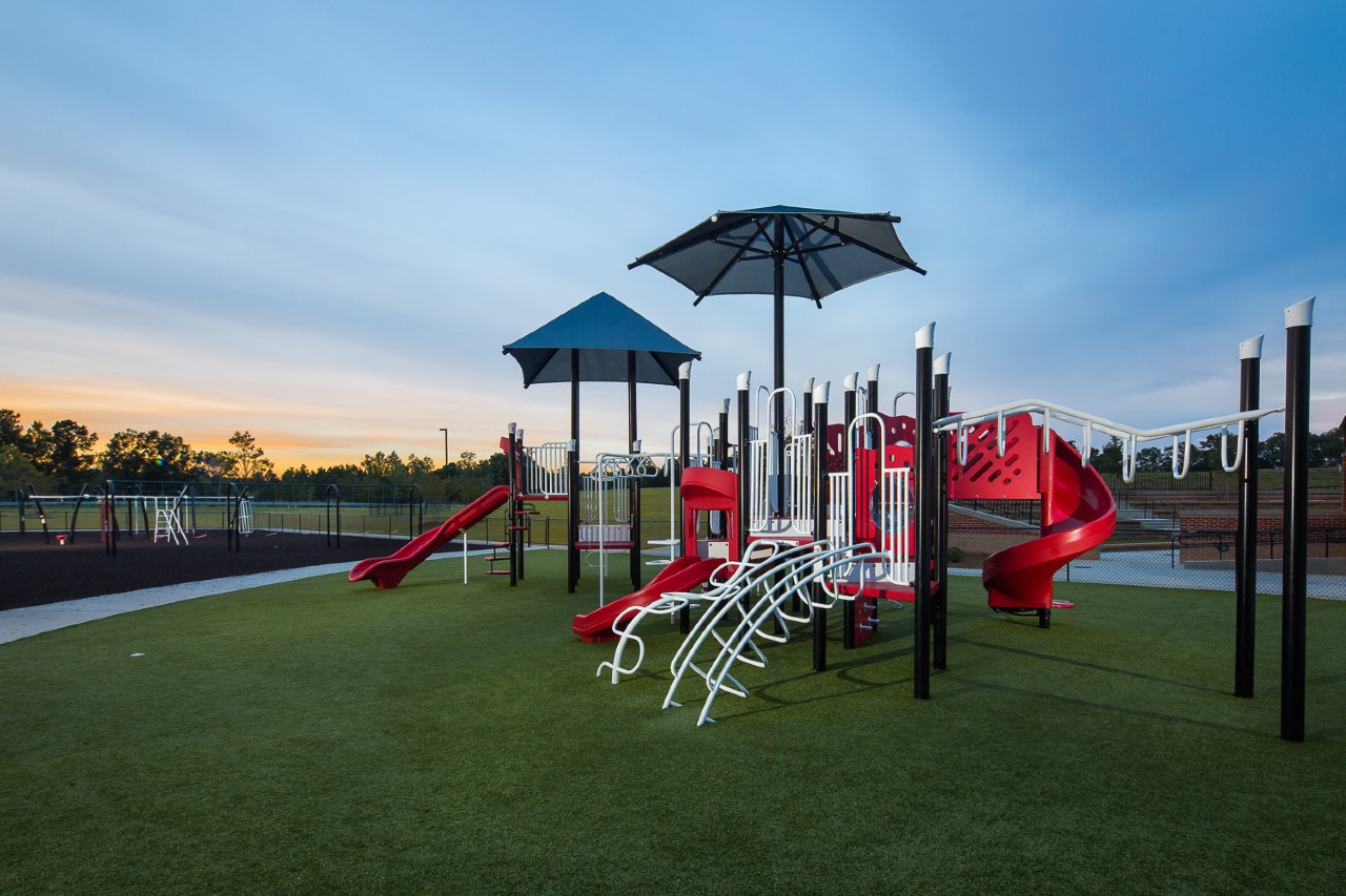Synthetic grass playground by Southwest Greens of Illinois